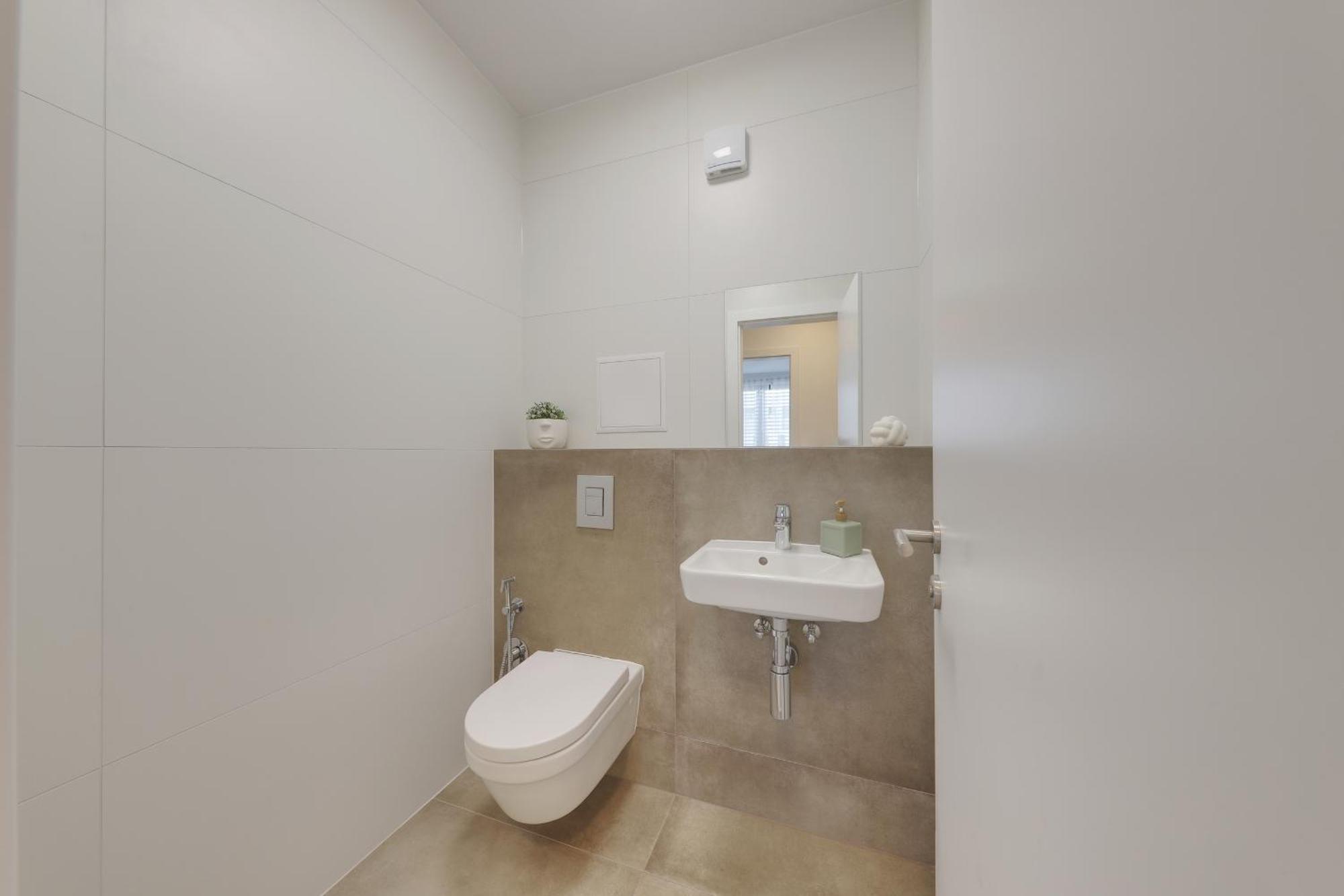 Bazova Apartment With Free Parking Братислава Экстерьер фото