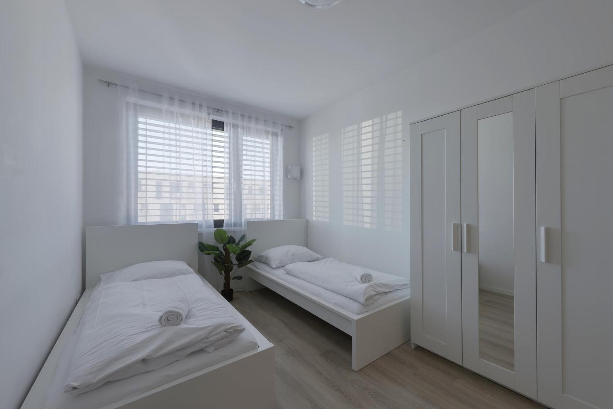 Bazova Apartment With Free Parking Братислава Экстерьер фото